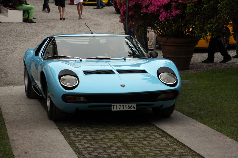 Illustration for article titled Even The Lamborghini Miura's Tires Scream Speed